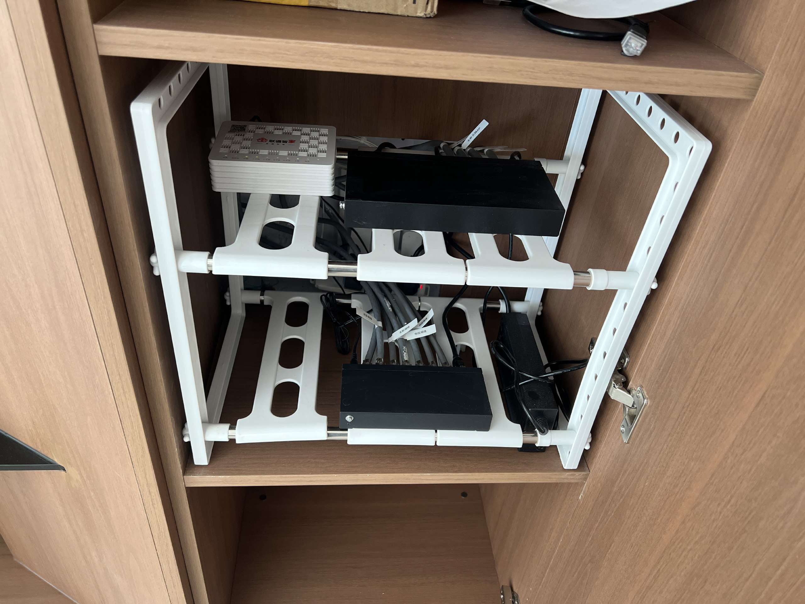 外置电箱效果图